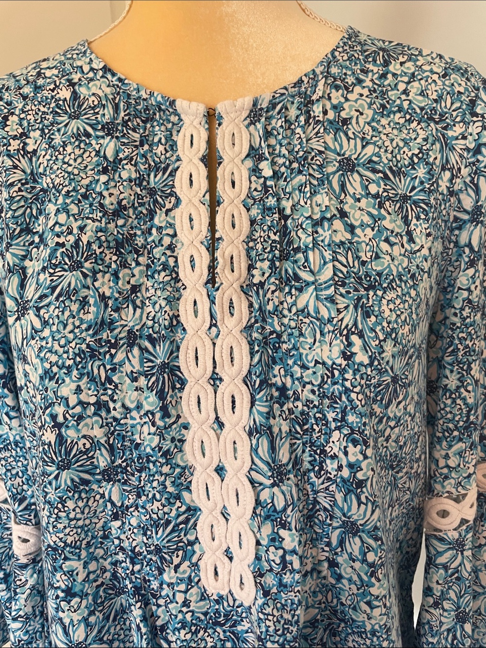 Lilly Pulitzer Medium Blue Floral Lace-Trim Tunic Top - Picture 5 of 11